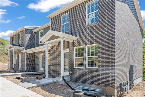 Townhouse For Sale - 1695 E 1425<br/> Weber County, Ogden, UT 84404