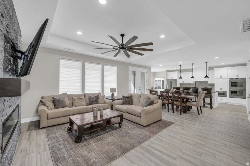 Photo of 2764 S 3520 W, Hurricane, UT 84737 (MLS # 2157445)