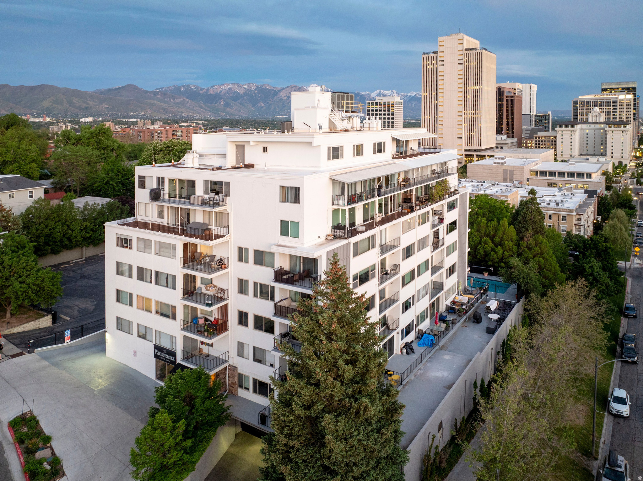 THE PANORAMA - Residential
