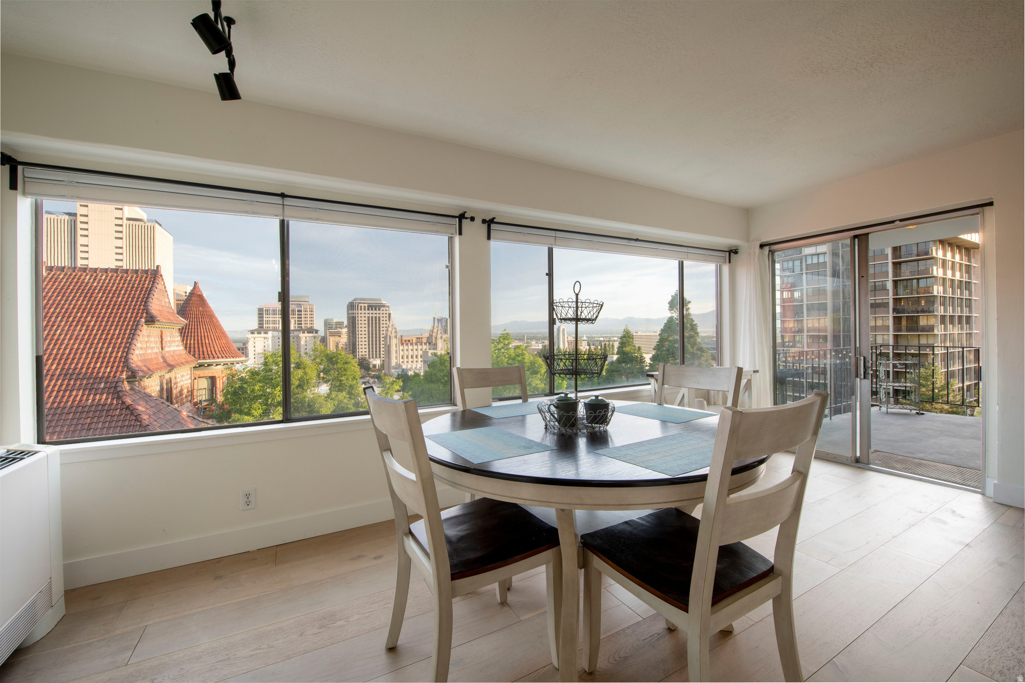THE PANORAMA - Residential