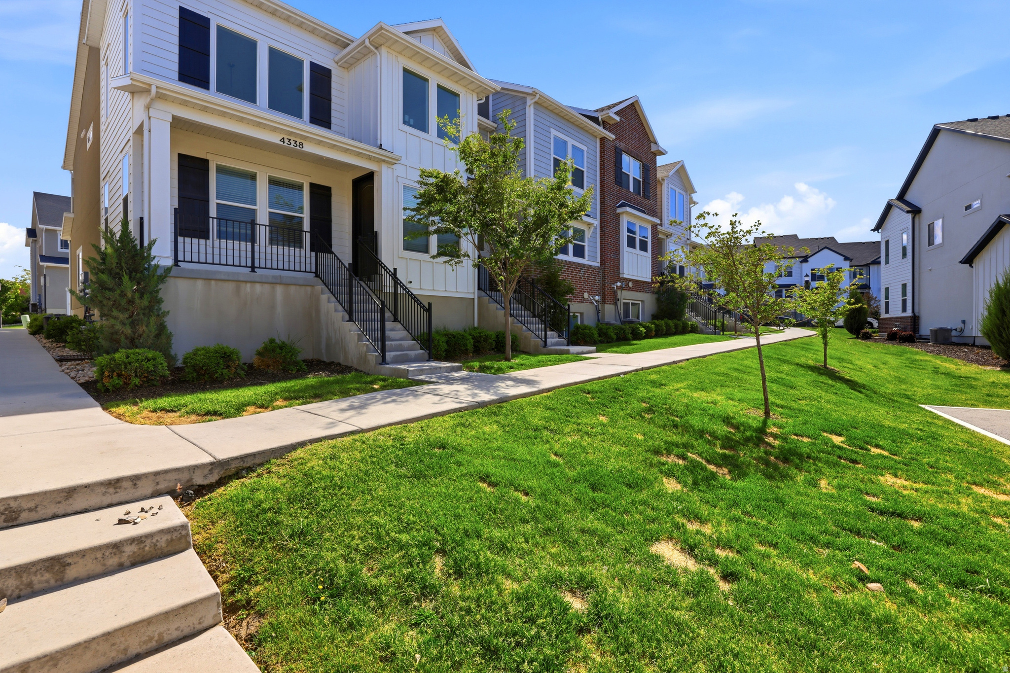 MOUNTAIN RIDGE - Residential