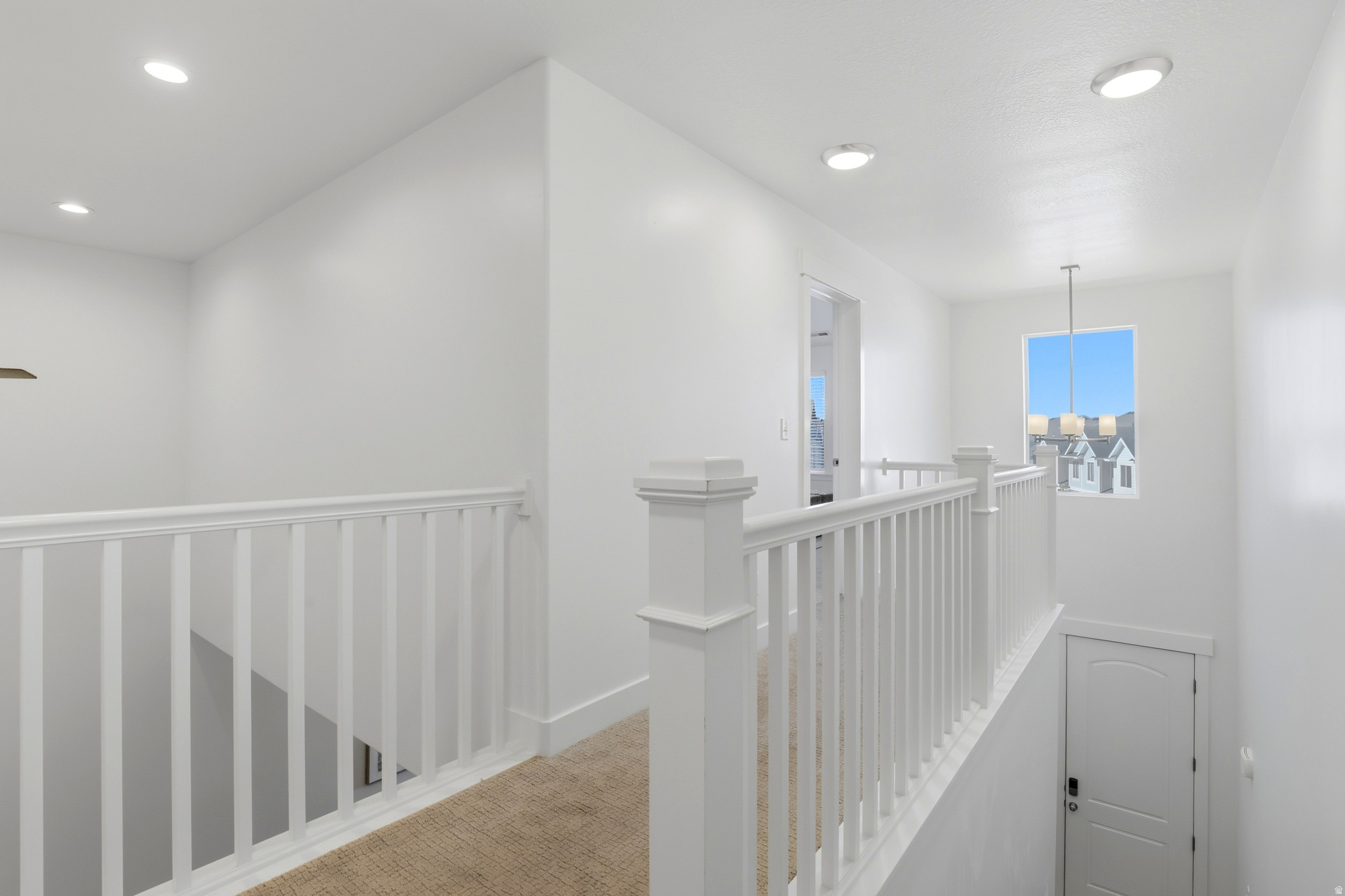 MOUNTAIN RIDGE - Residential