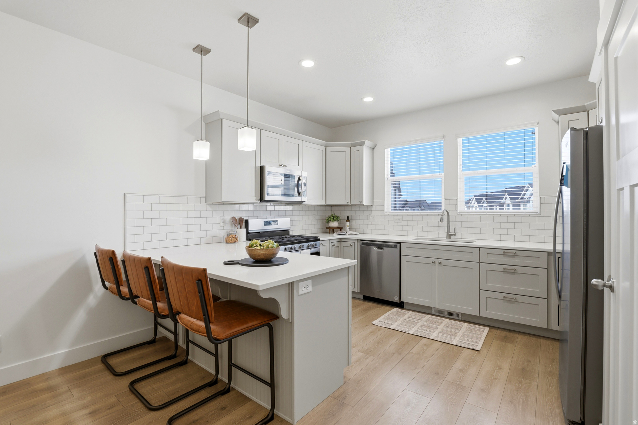 MOUNTAIN RIDGE - Residential