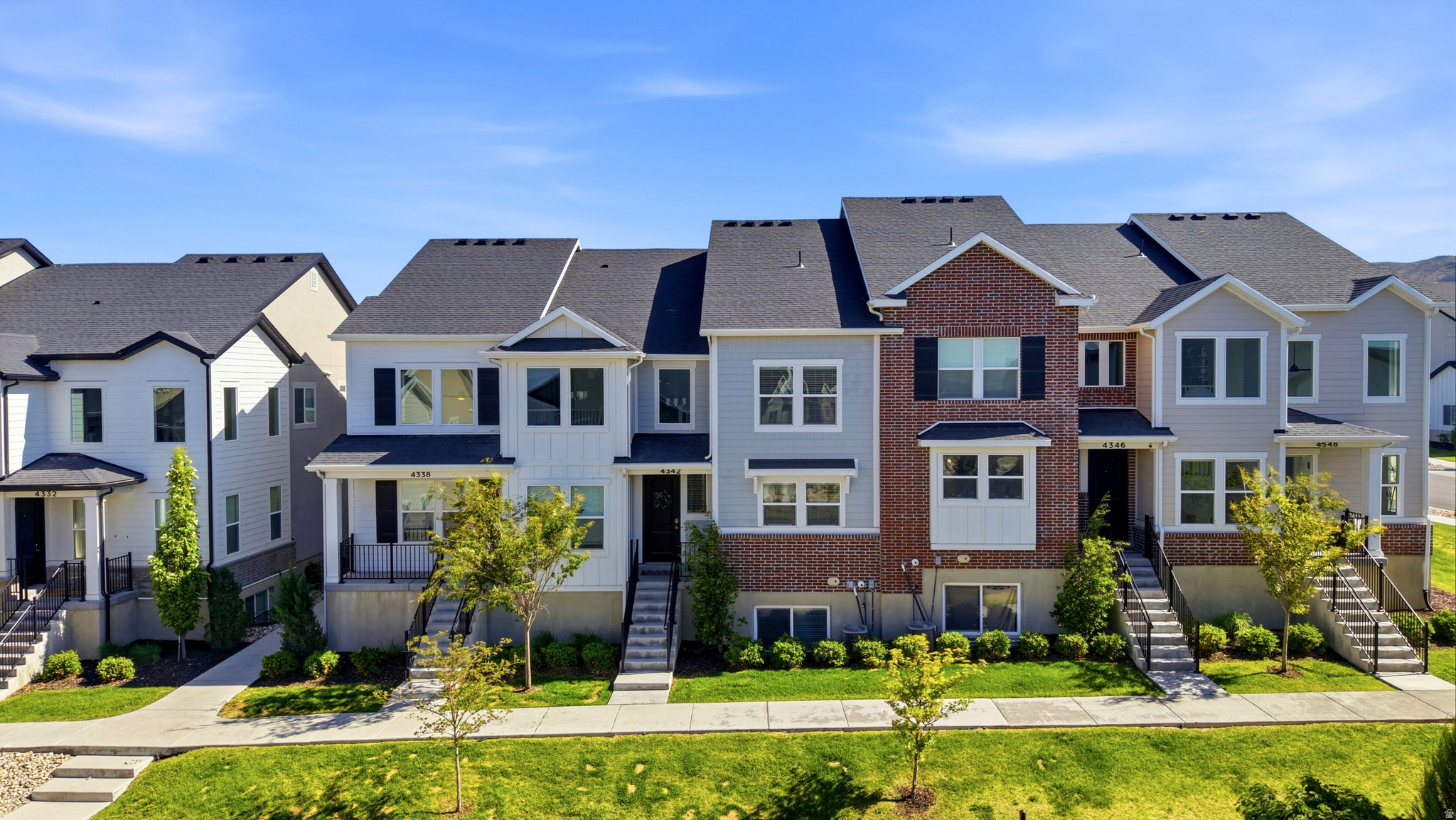 MOUNTAIN RIDGE - Residential