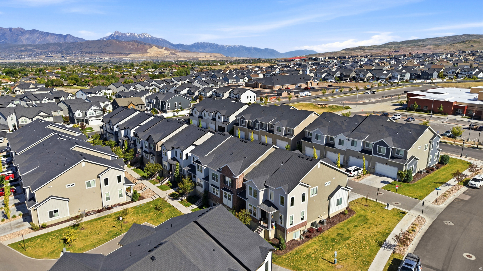 MOUNTAIN RIDGE - Residential