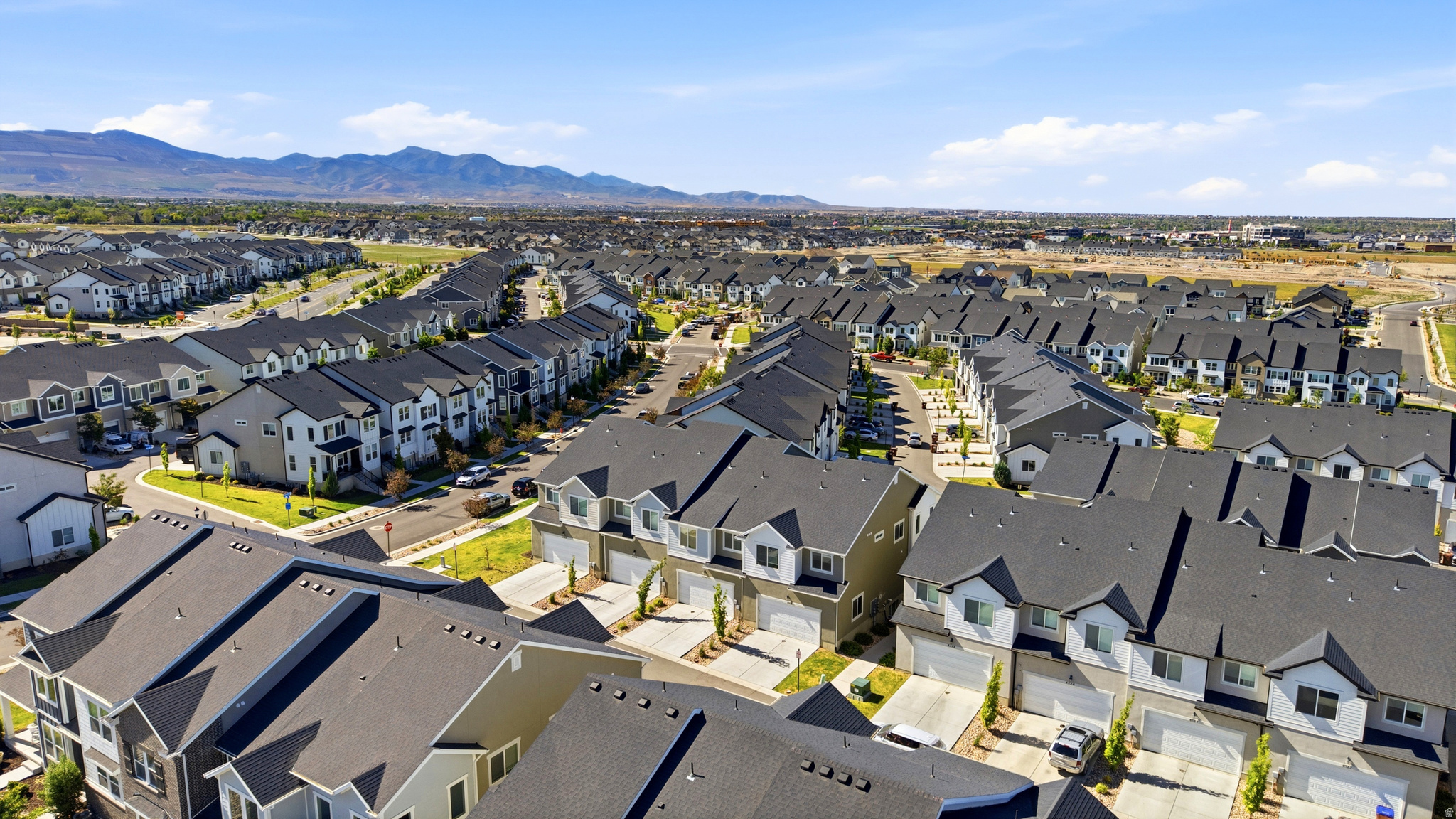 MOUNTAIN RIDGE - Residential