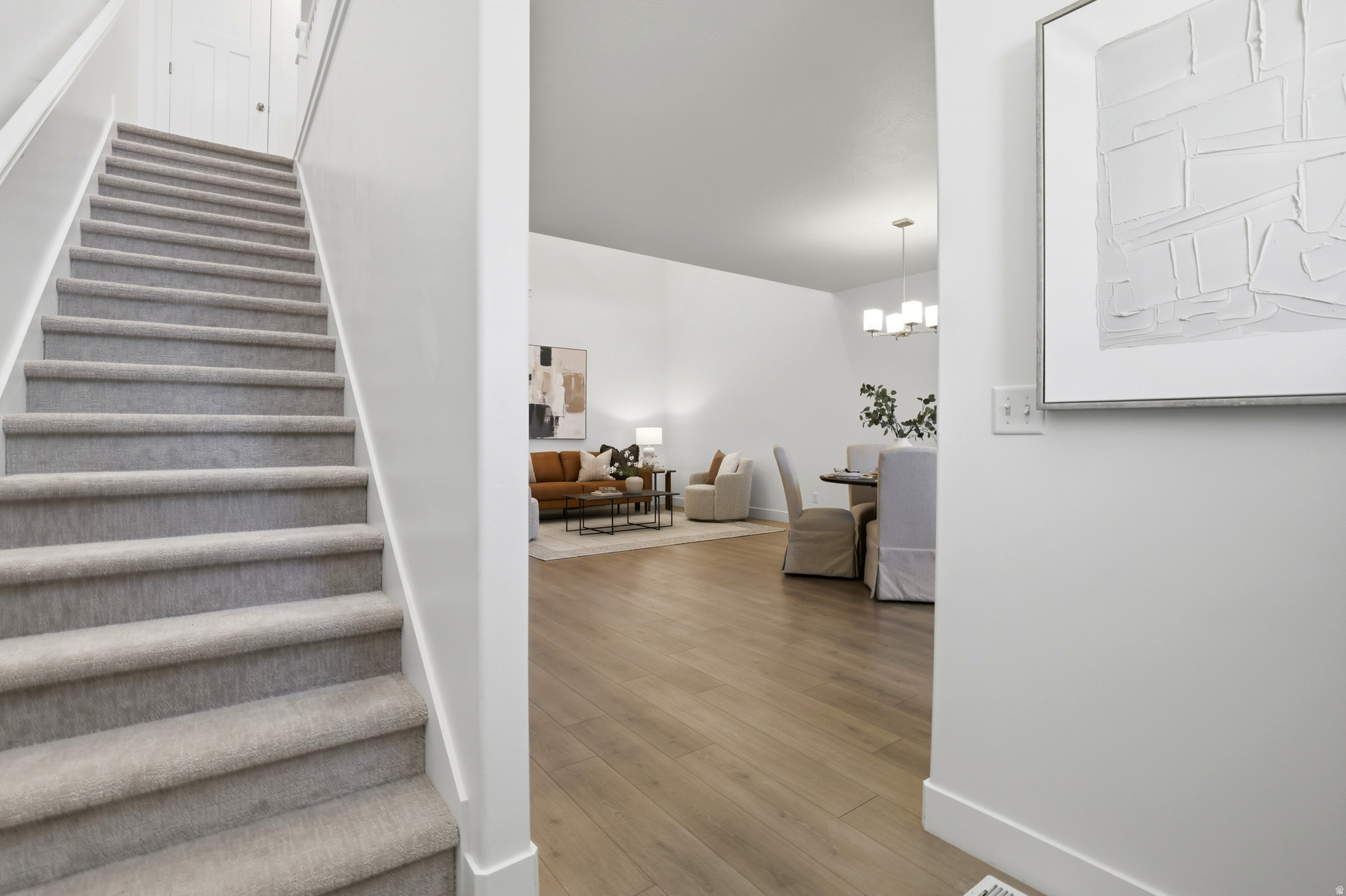 MOUNTAIN RIDGE - Residential