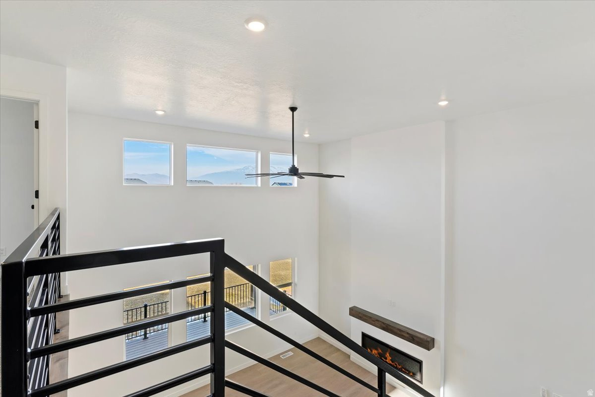 NORTH LAKE MEADOWS - Residential