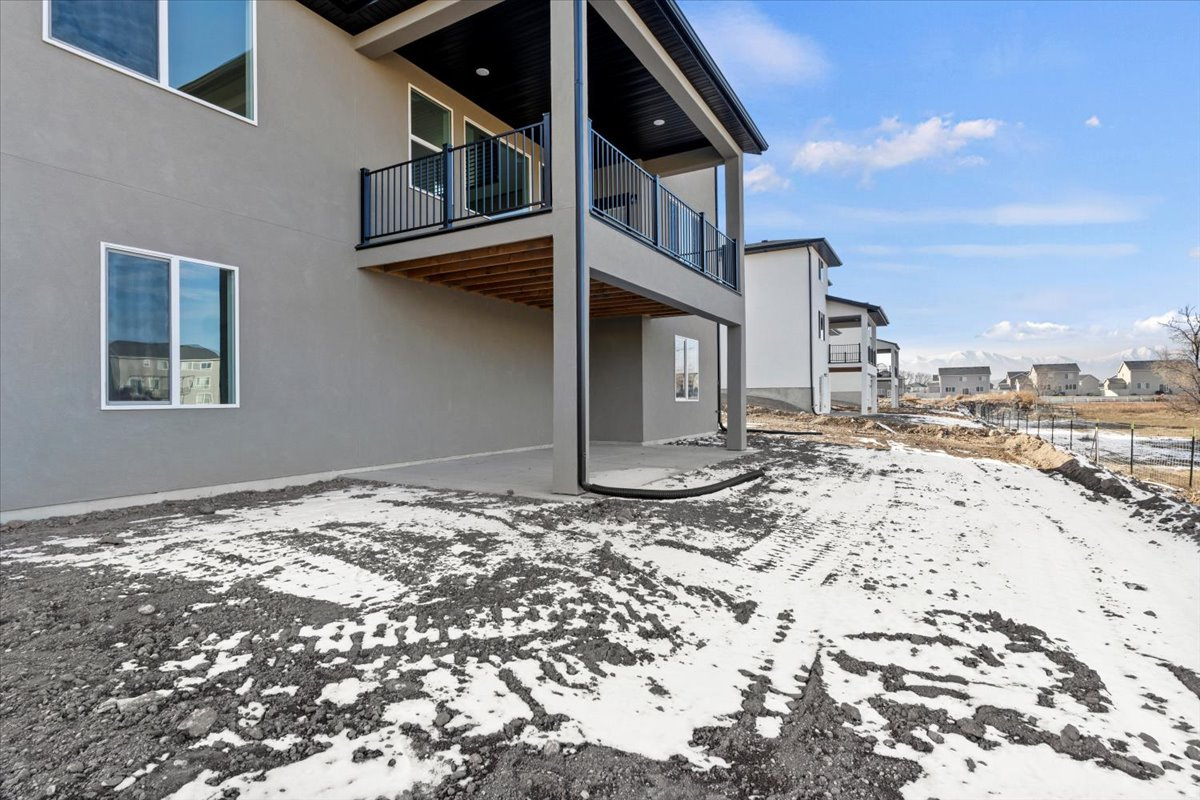 NORTH LAKE MEADOWS - Residential