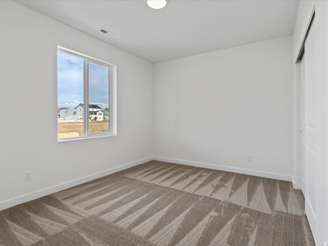 NORTH LAKE MEADOWS - Residential