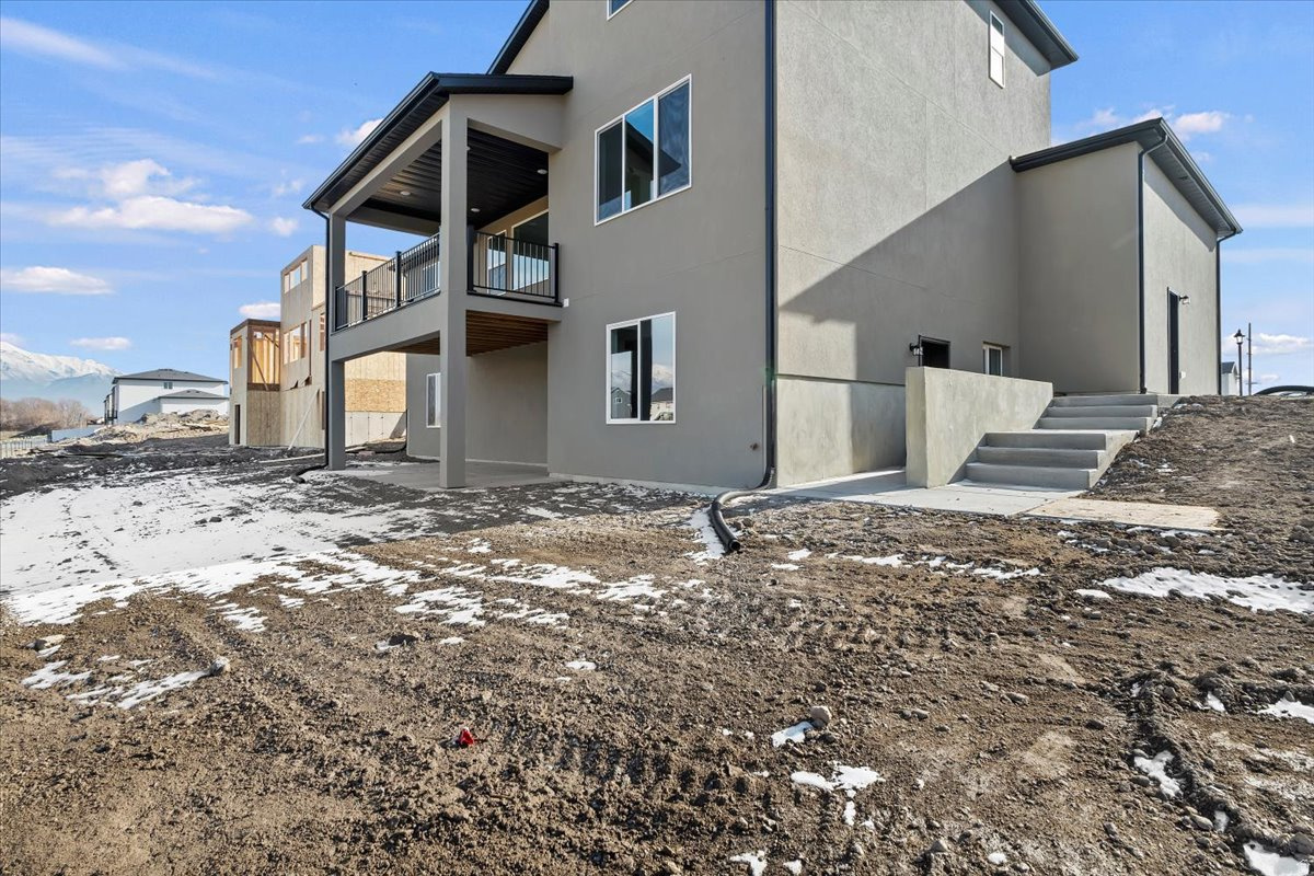 NORTH LAKE MEADOWS - Residential