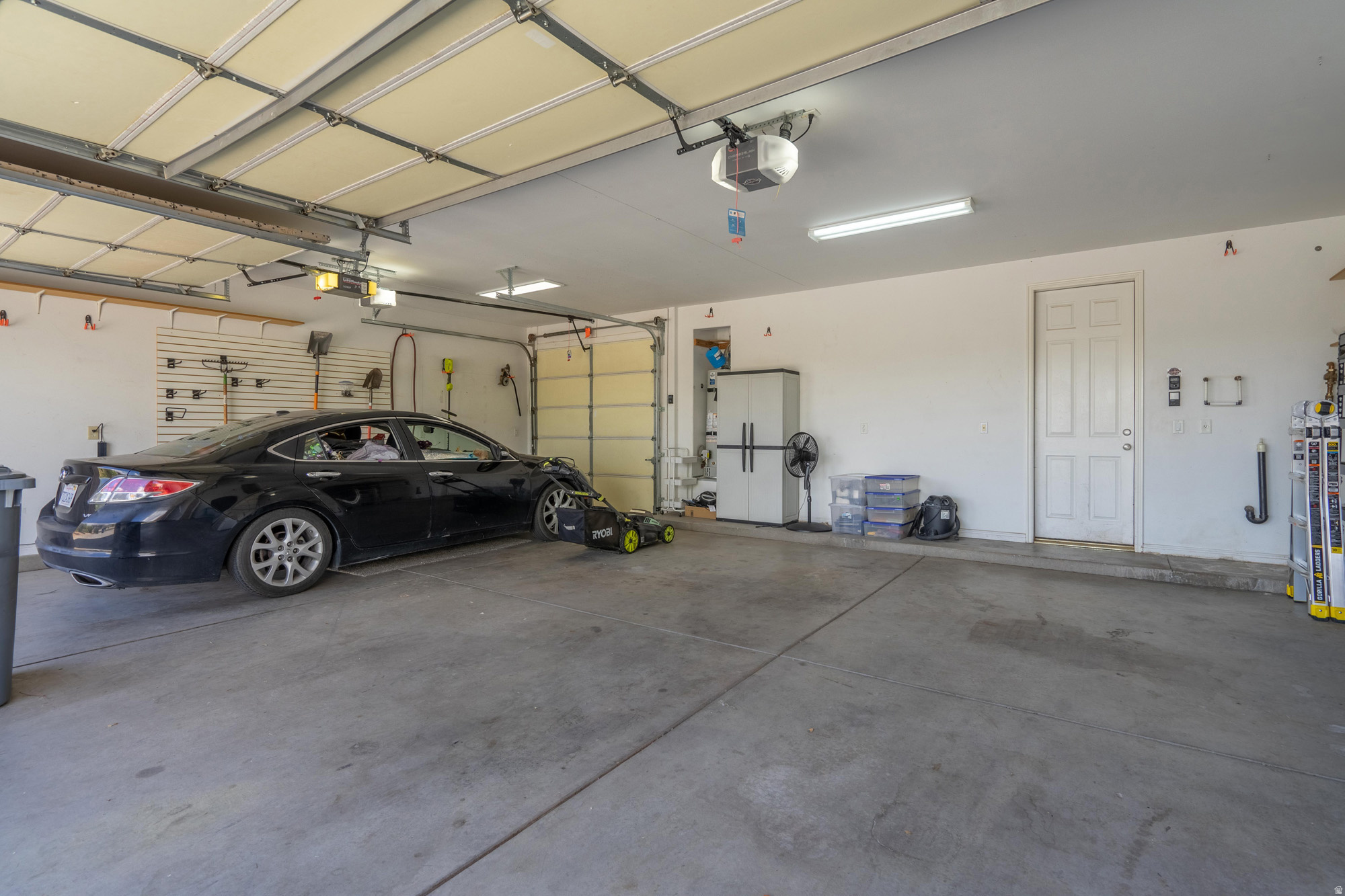 CORAL CANYON 1 - Residential