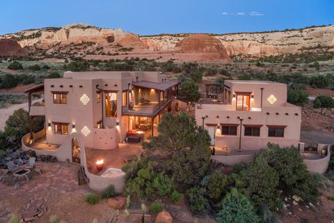 100 S JOE WILSON DR Moab UT 84532