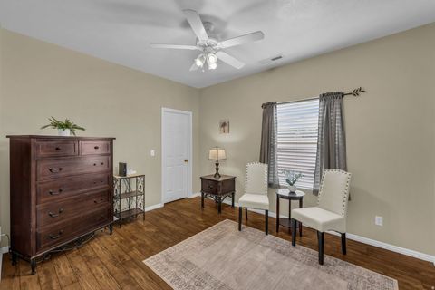 Tiny photo for 1045 S RED RIVER RD E, Washington, UT 84780 (MLS # 2141988)