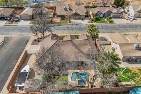 Tiny photo for 1045 S RED RIVER RD E, Washington, UT 84780 (MLS # 2141988)