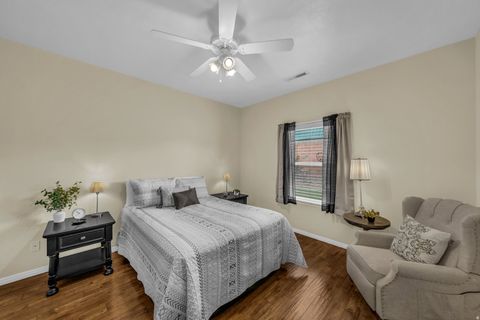 Tiny photo for 1045 S RED RIVER RD E, Washington, UT 84780 (MLS # 2141988)