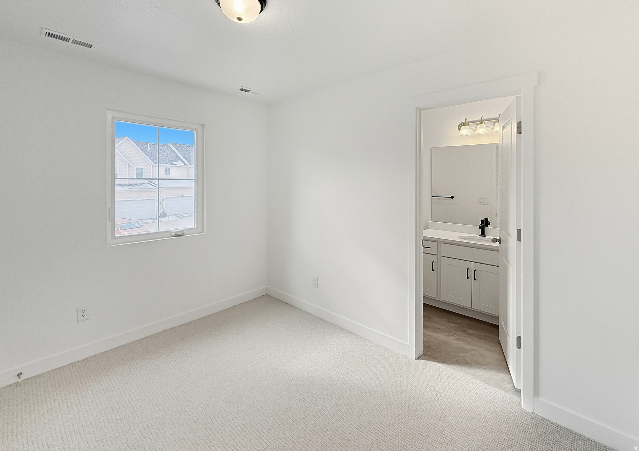 DAYBREAK - Residential