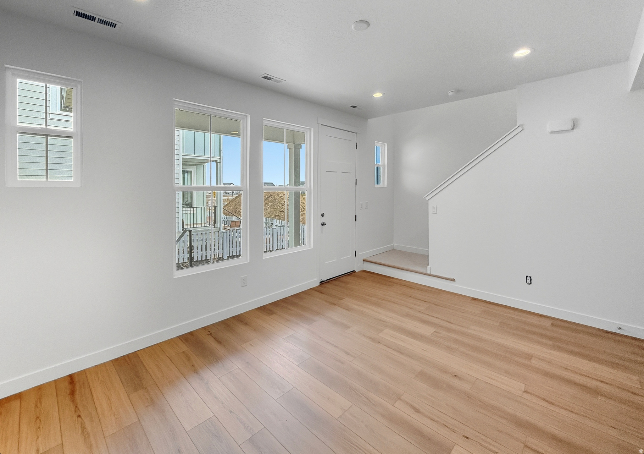 DAYBREAK - Residential