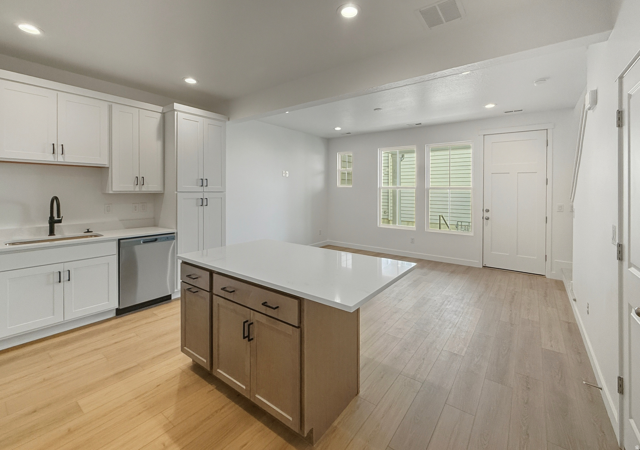 DAYBREAK - Residential