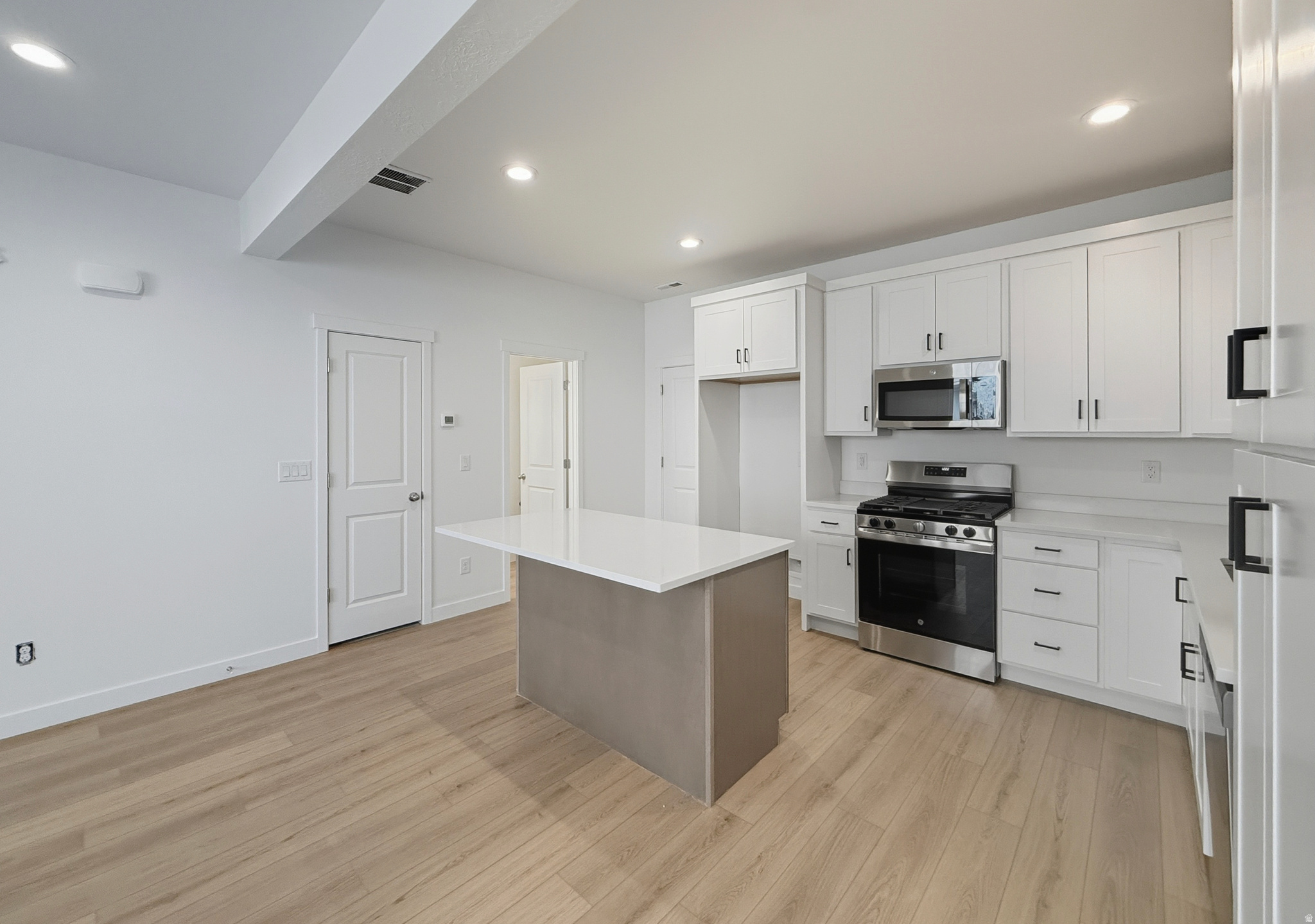 DAYBREAK - Residential