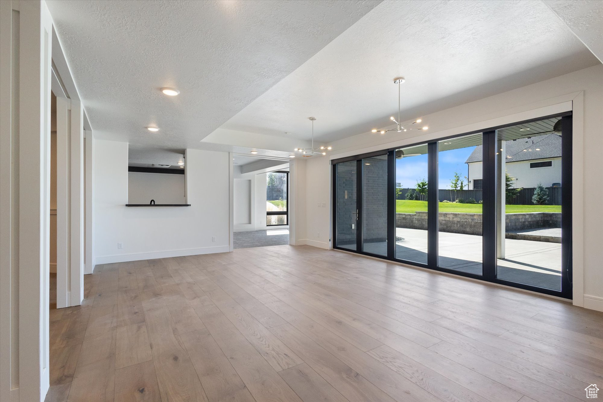 EMERALD ESTATES - Residential