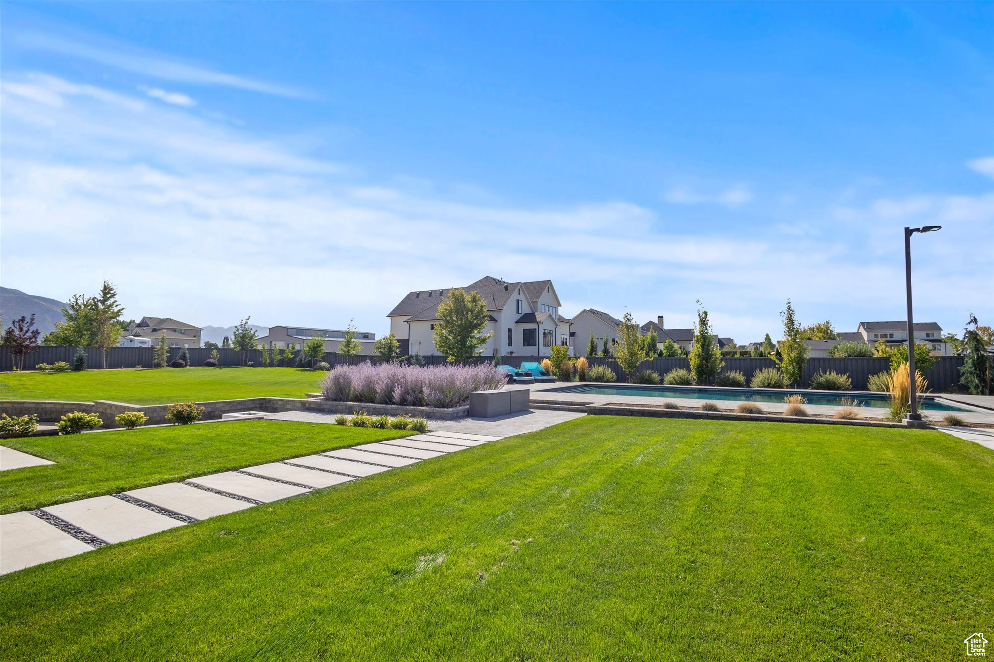 EMERALD ESTATES - Residential
