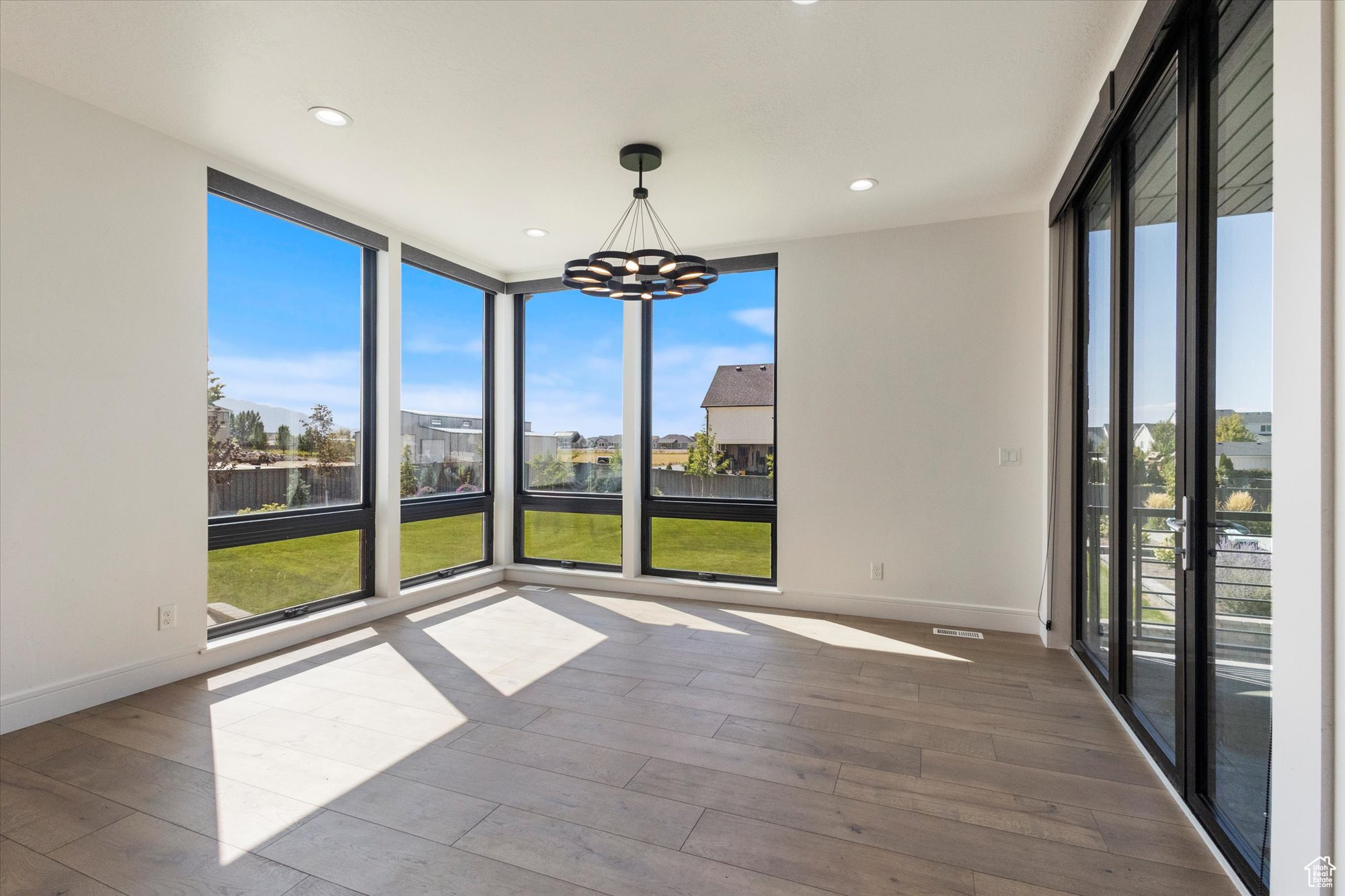EMERALD ESTATES - Residential
