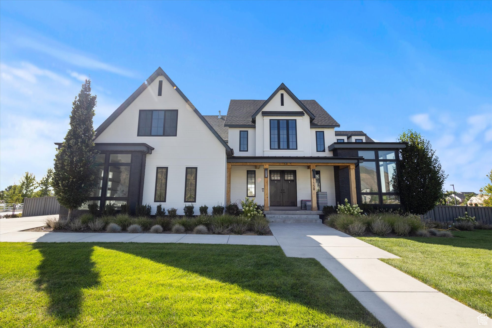 EMERALD ESTATES - Residential