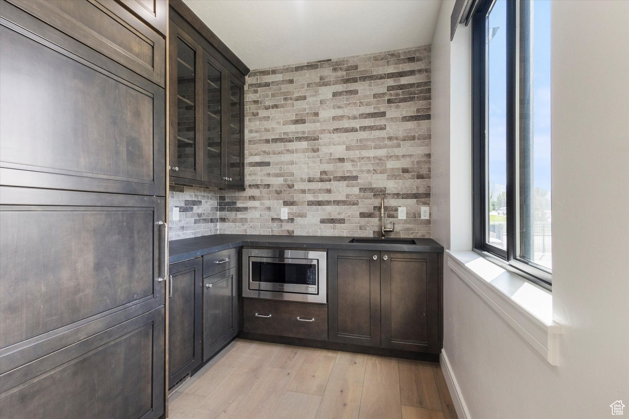 EMERALD ESTATES - Residential