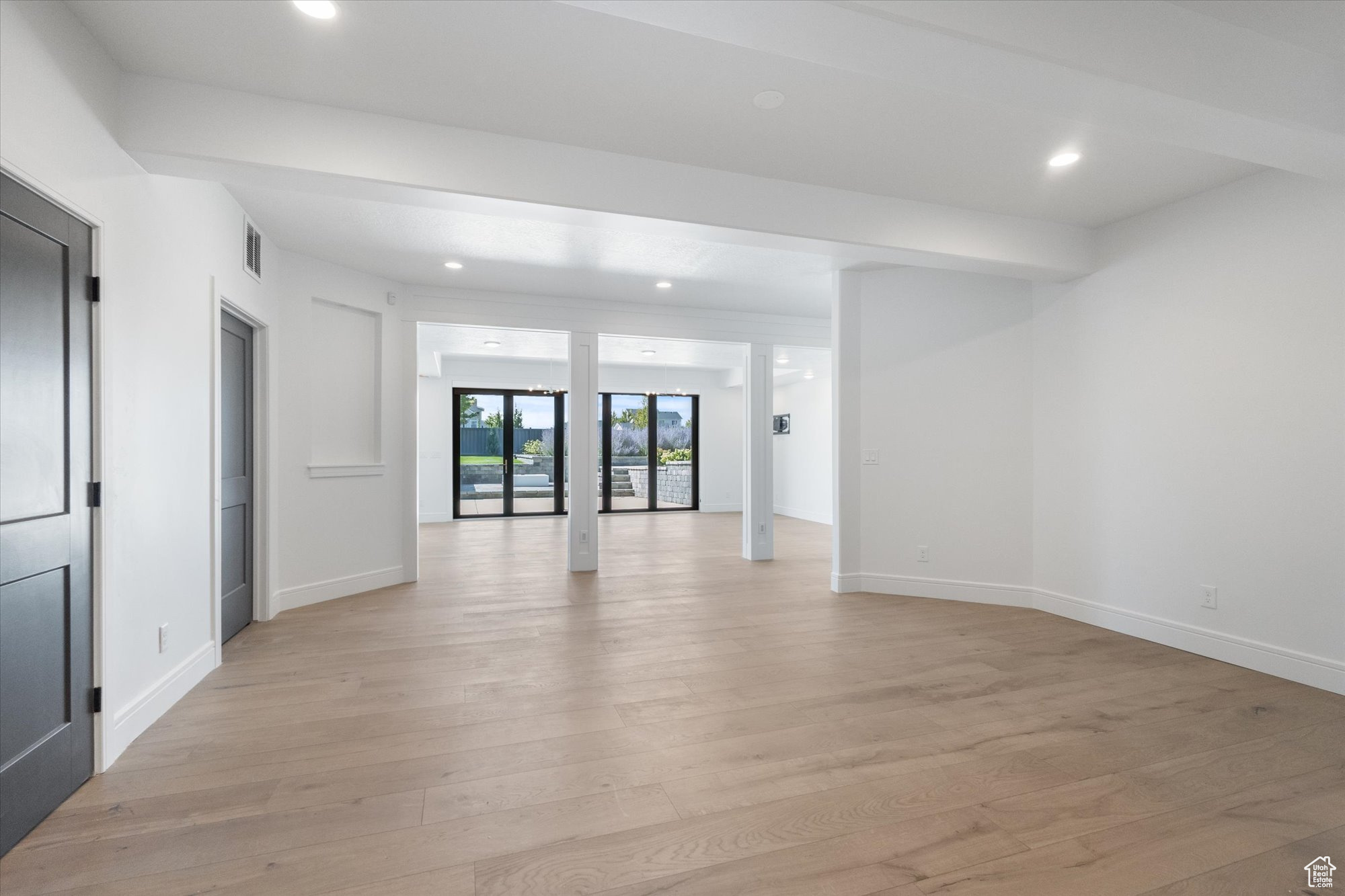 EMERALD ESTATES - Residential