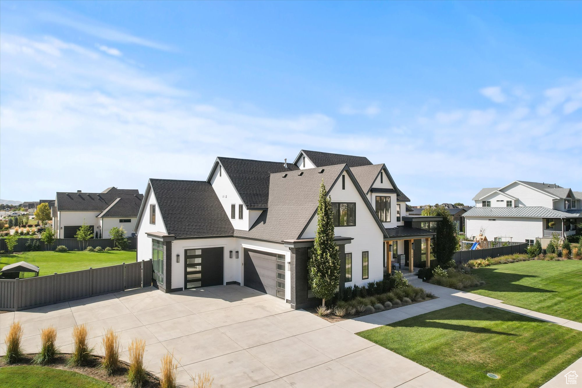 EMERALD ESTATES - Residential