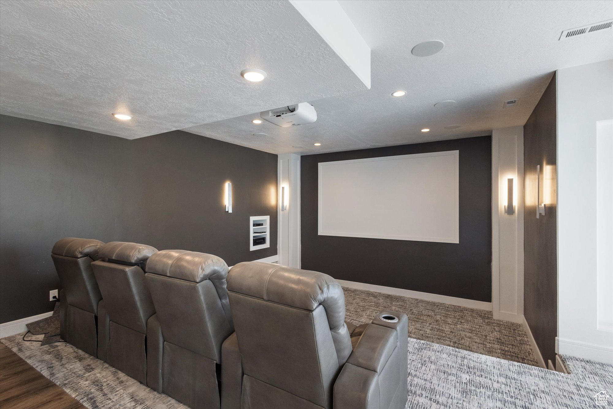 EMERALD ESTATES - Residential