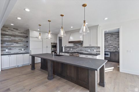 Tiny photo for 1158 S 980 W, Mapleton, UT 84664 (MLS # 2114282)