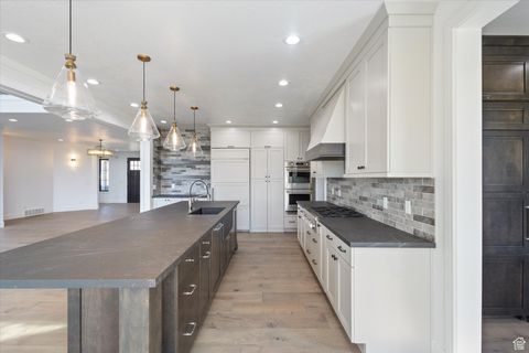 Tiny photo for 1158 S 980 W, Mapleton, UT 84664 (MLS # 2114282)