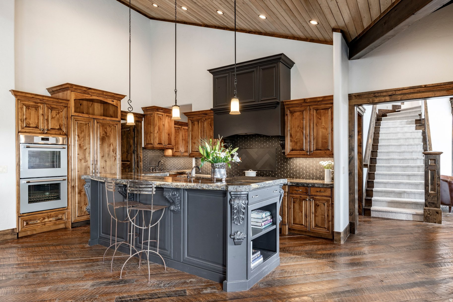 LOOKOUT RIDGE - Residential