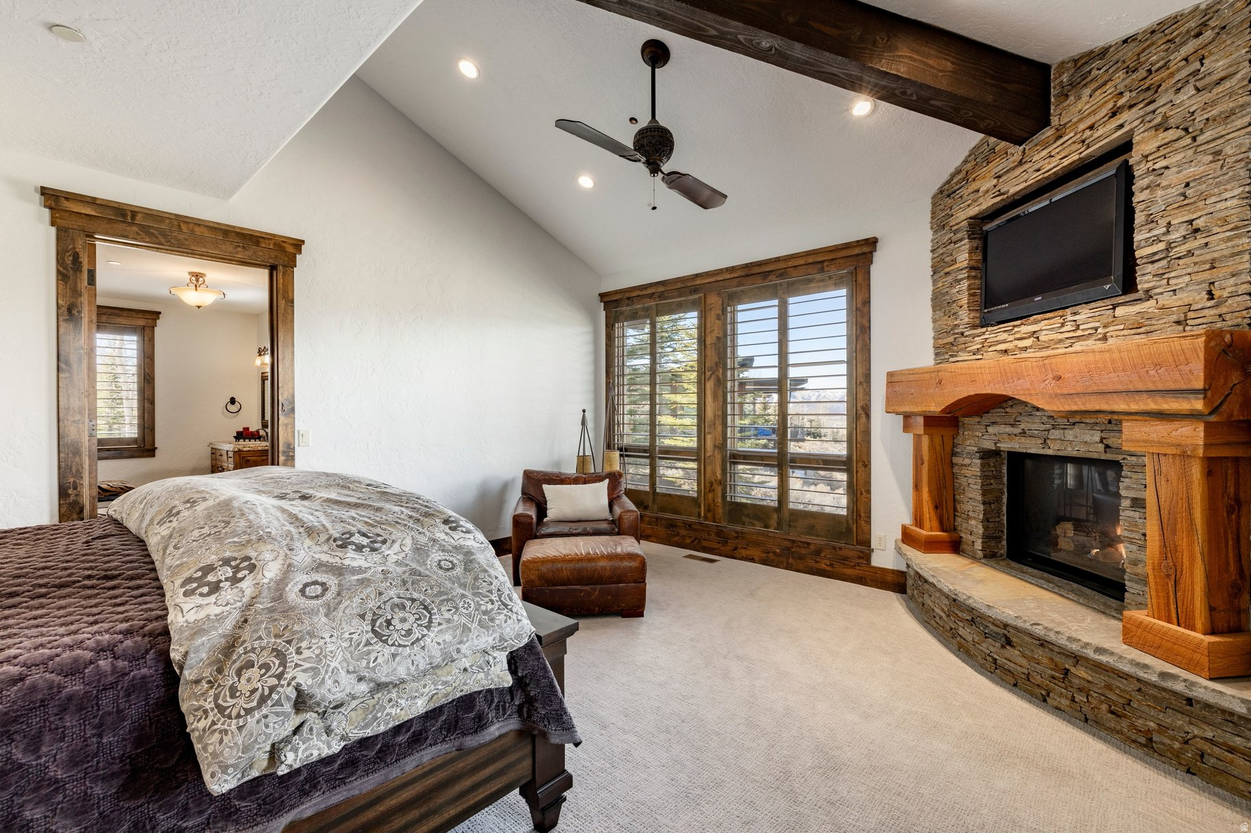 LOOKOUT RIDGE - Residential