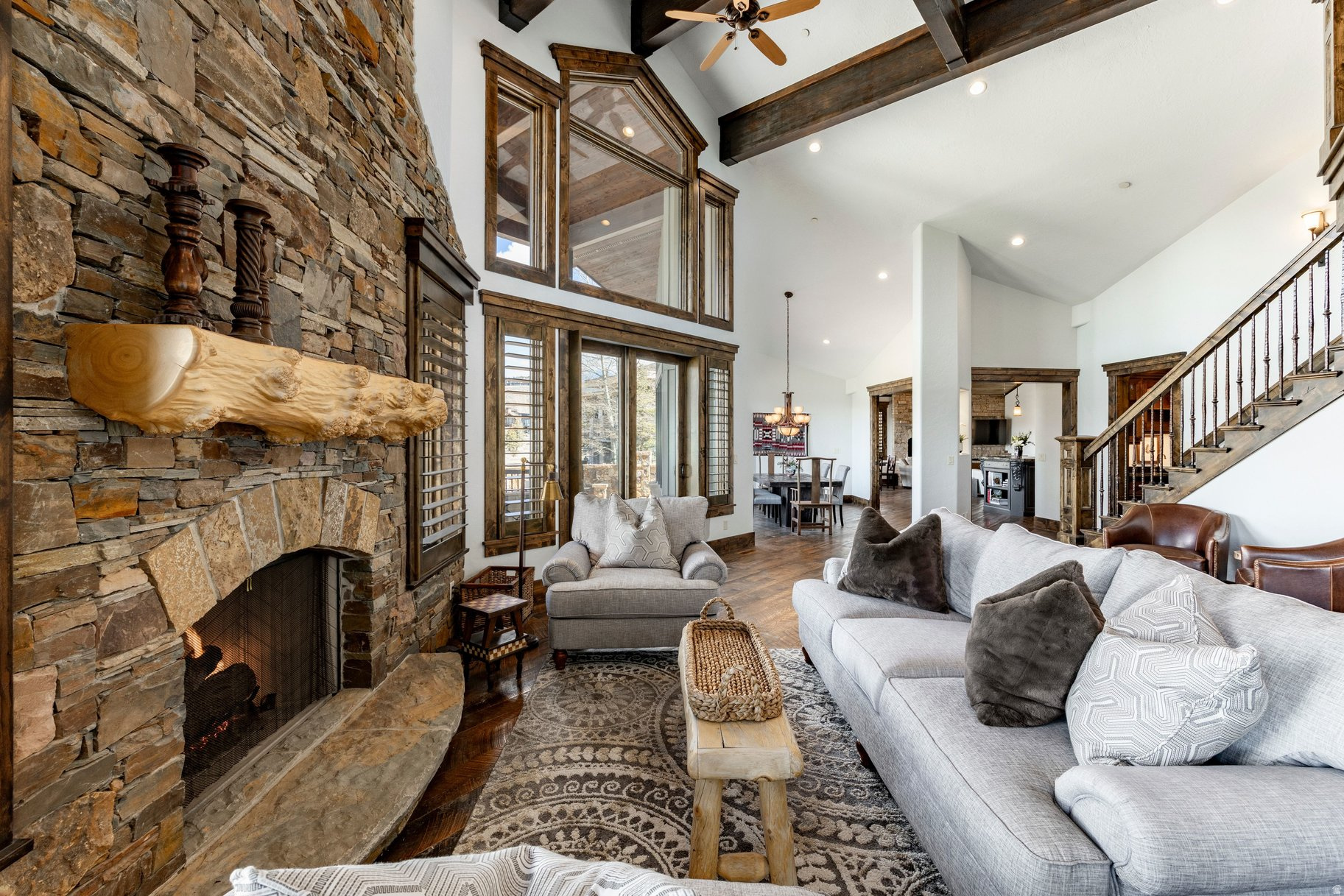 LOOKOUT RIDGE - Residential