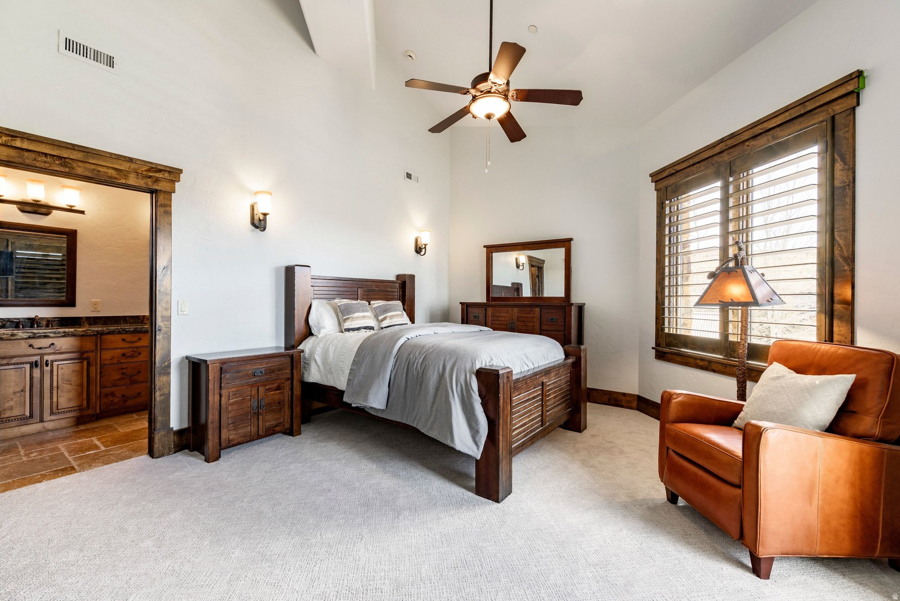 LOOKOUT RIDGE - Residential