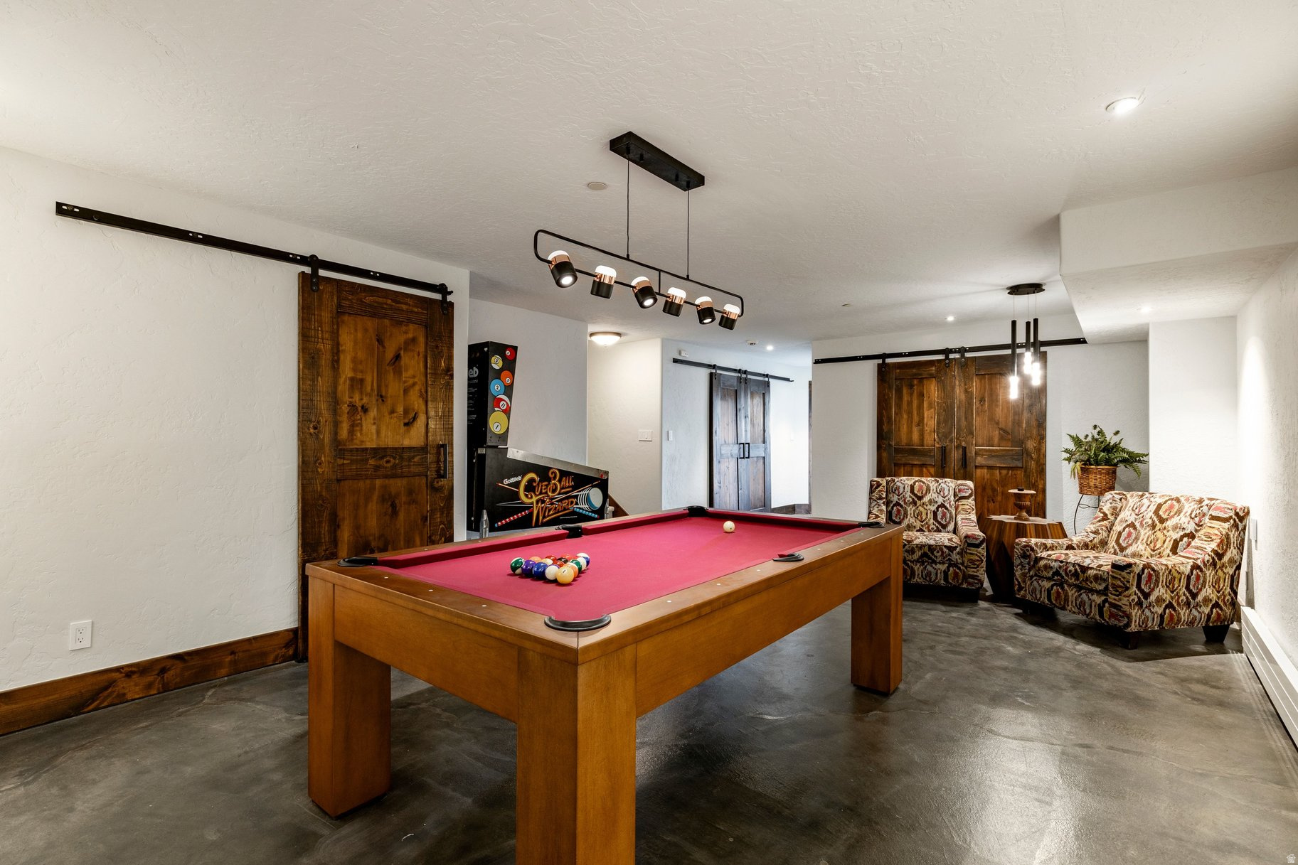 LOOKOUT RIDGE - Residential