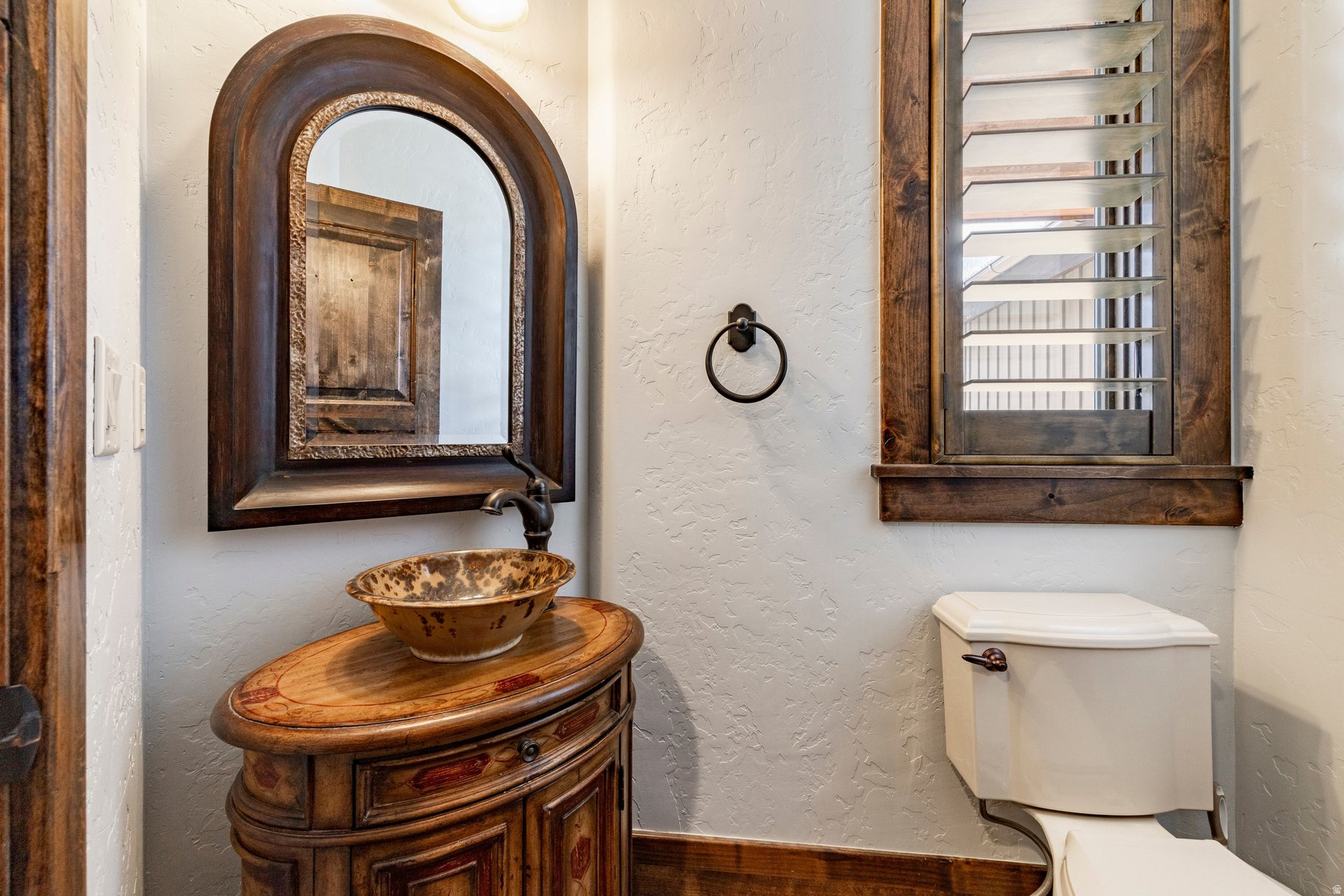 LOOKOUT RIDGE - Residential