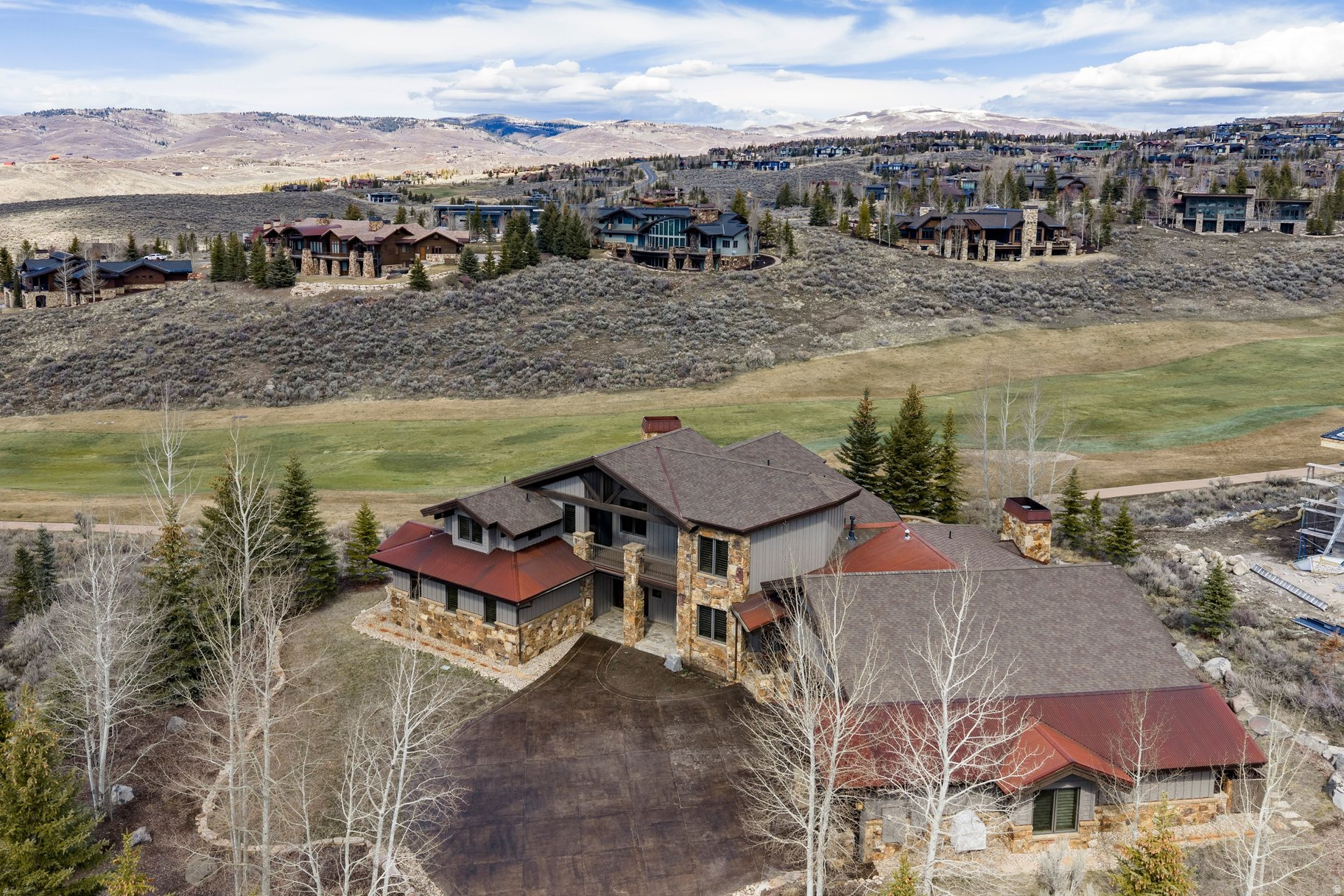 LOOKOUT RIDGE - Residential