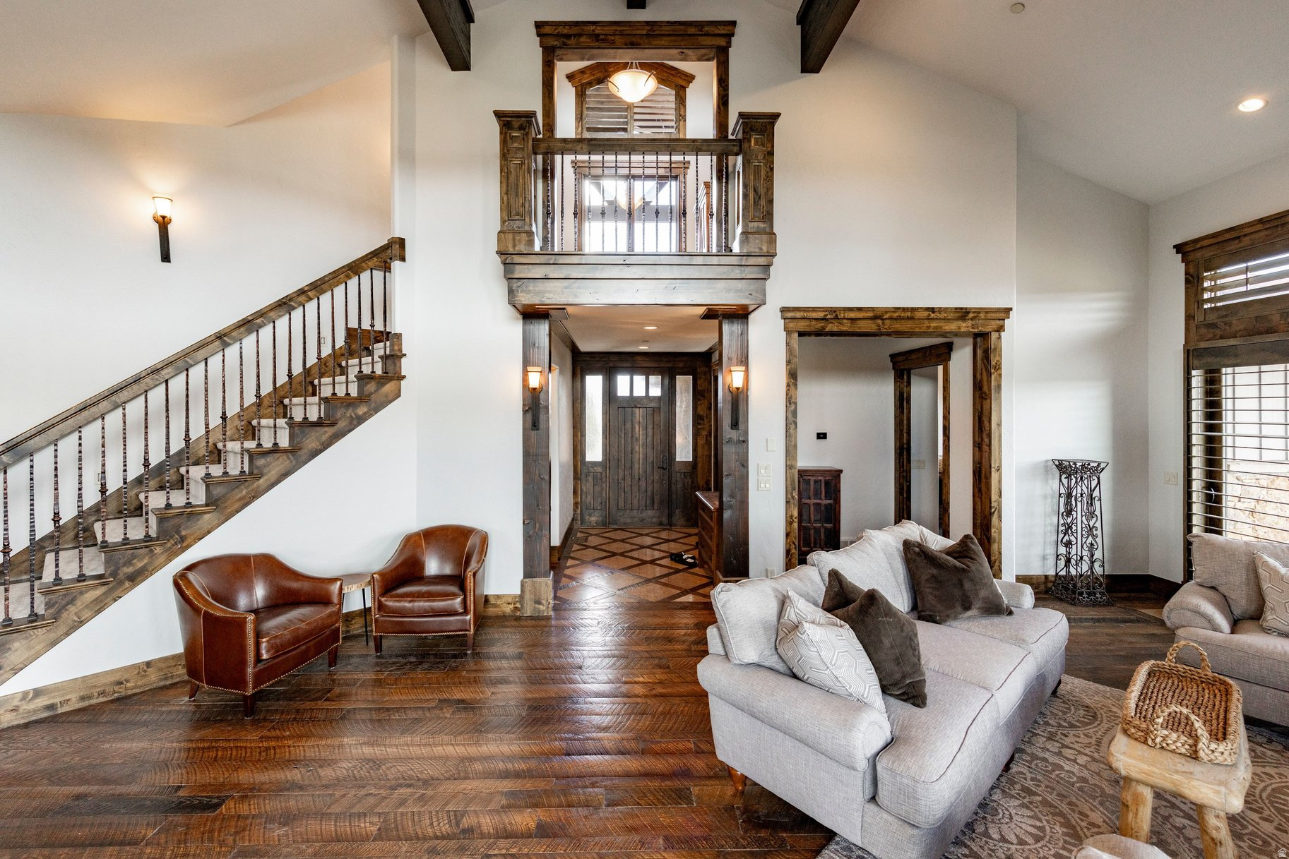 LOOKOUT RIDGE - Residential