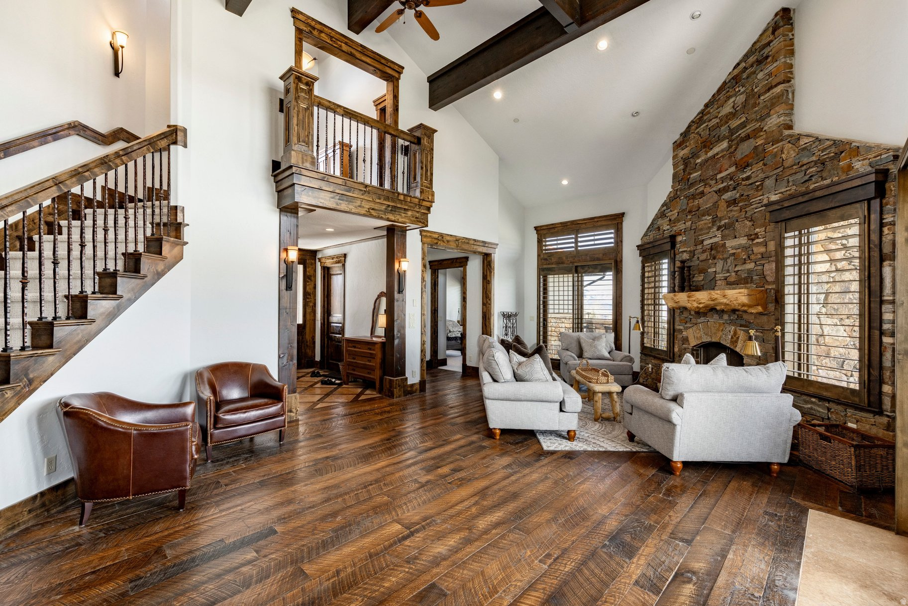 LOOKOUT RIDGE - Residential