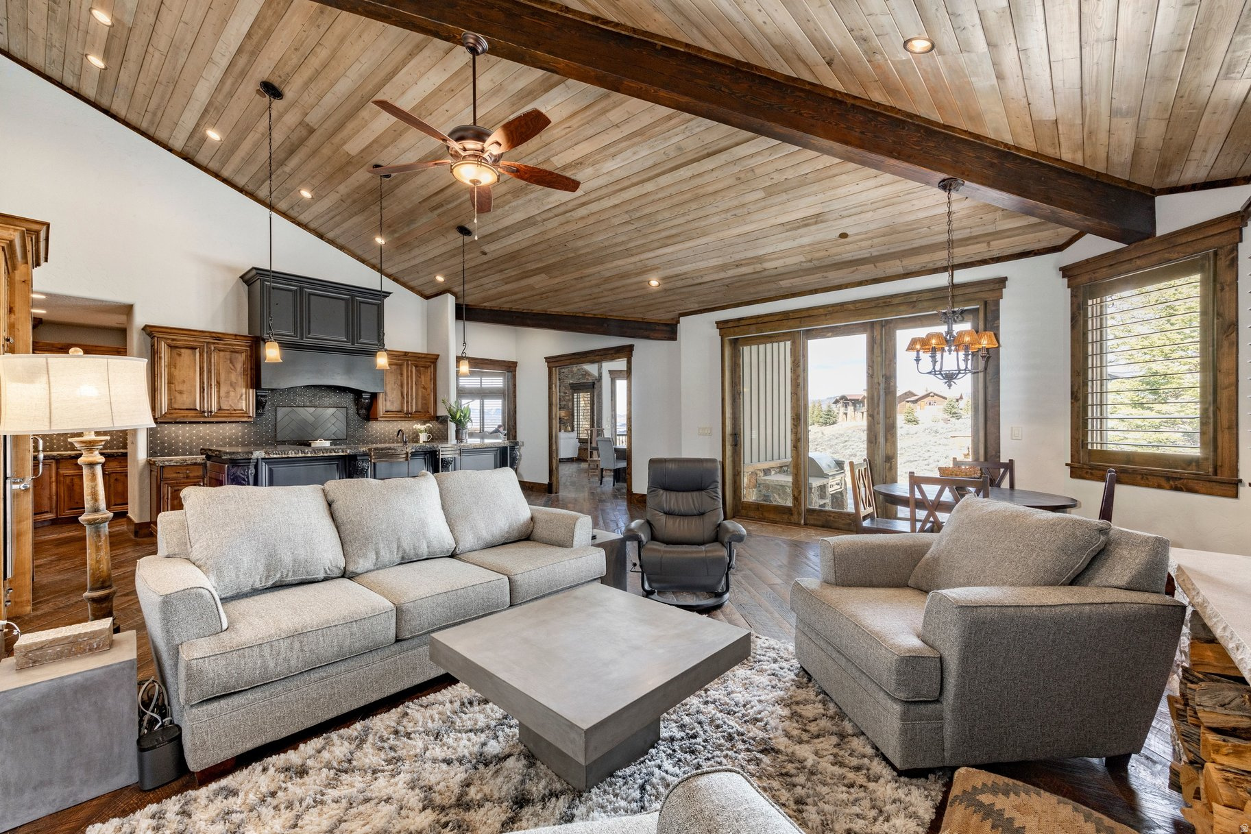 LOOKOUT RIDGE - Residential