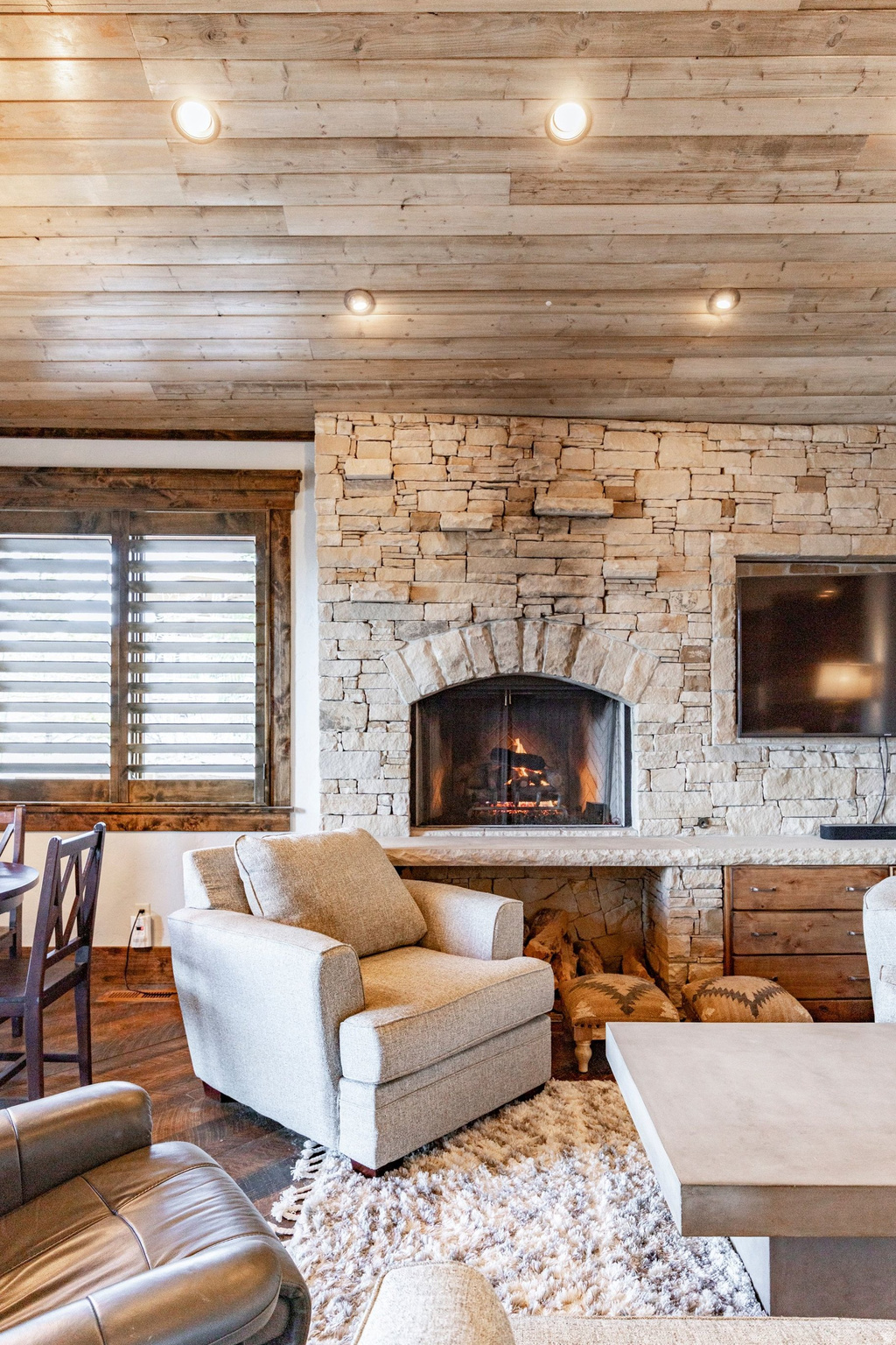 LOOKOUT RIDGE - Residential