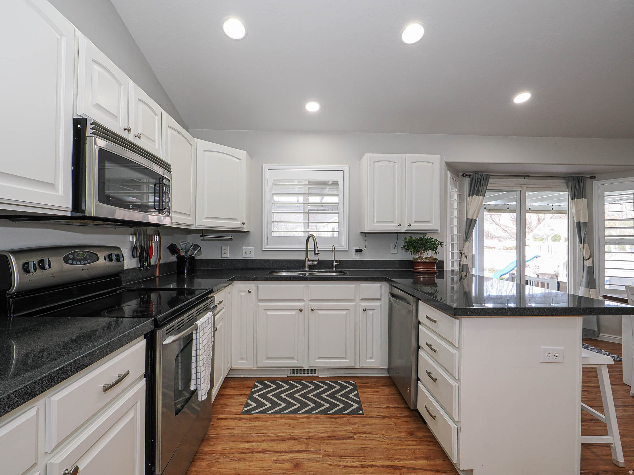 ESTATES AT ROSE CREEK - Residential