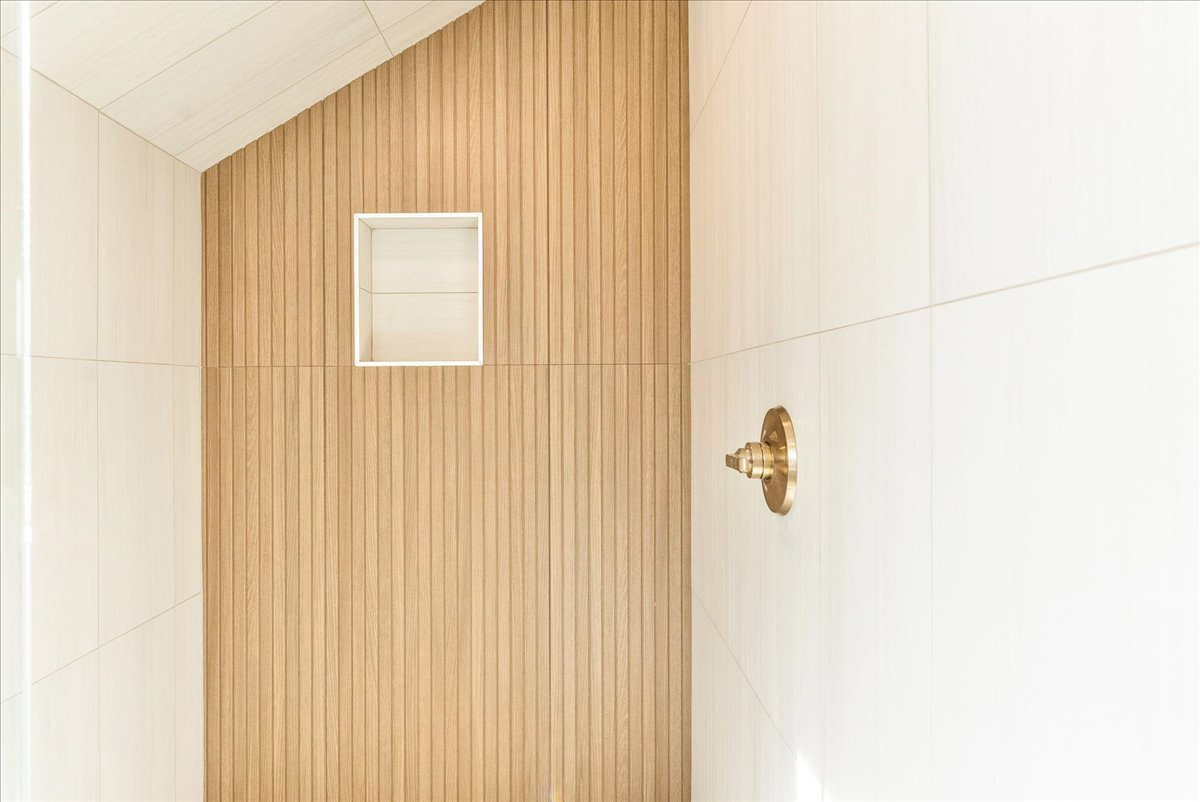 THE VILLAGE AT WOLF CREEK - Residential