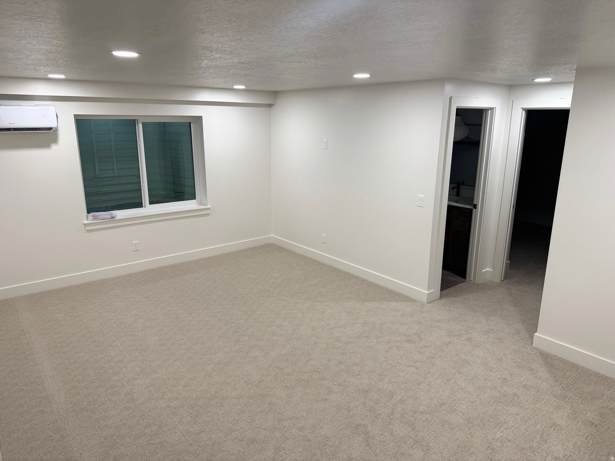 THE VILLAGE AT WOLF CREEK - Residential