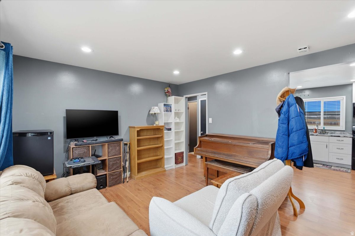 WASHINGTON TERRACE - Residential