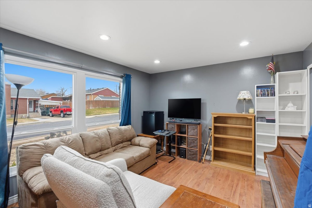 WASHINGTON TERRACE - Residential